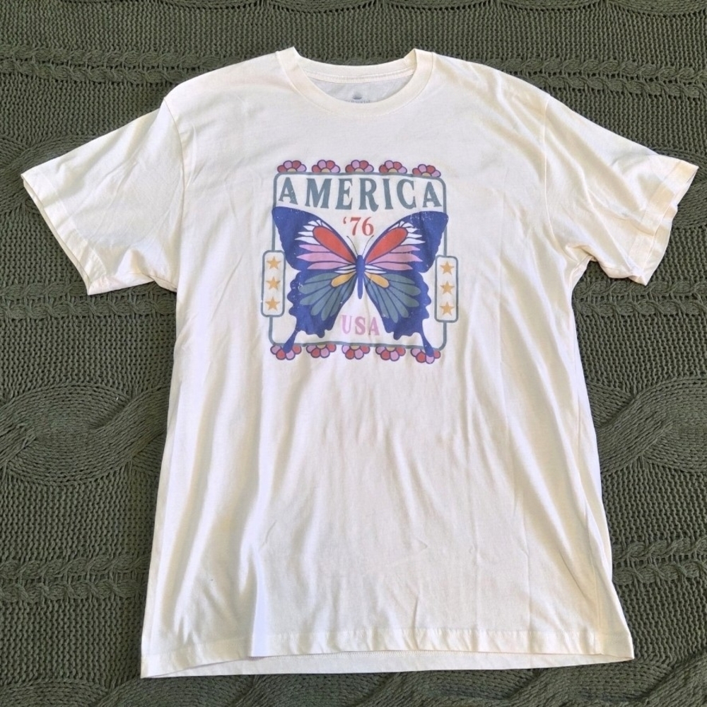 Graphic T-Shirt Butterfly America '76 Club Social Off White